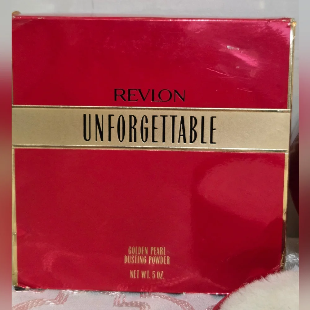 Revlon 'Unforgettable' Golden Pearl‎ Dusting Powder 5 Oz VINTAGE Discontinued